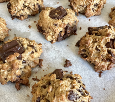Low Fodmap Peanut Butter Chocolate Chip Cookies...